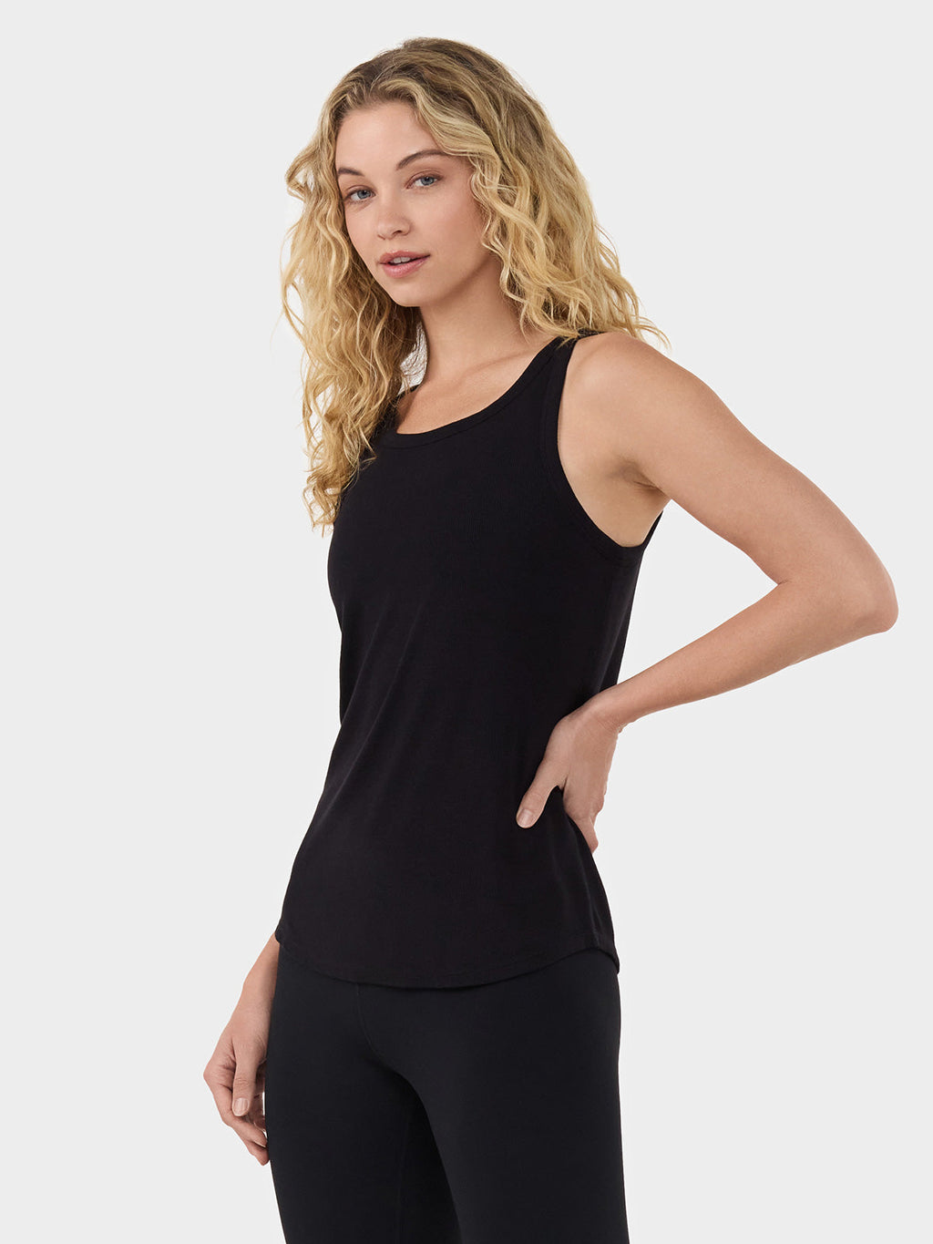 [TAVI] リラックス リブ タンク Relaxed Rib Tank タビ レディース  トップス タンクトップ  通気性 吸湿 速乾 TOESOX 26SS