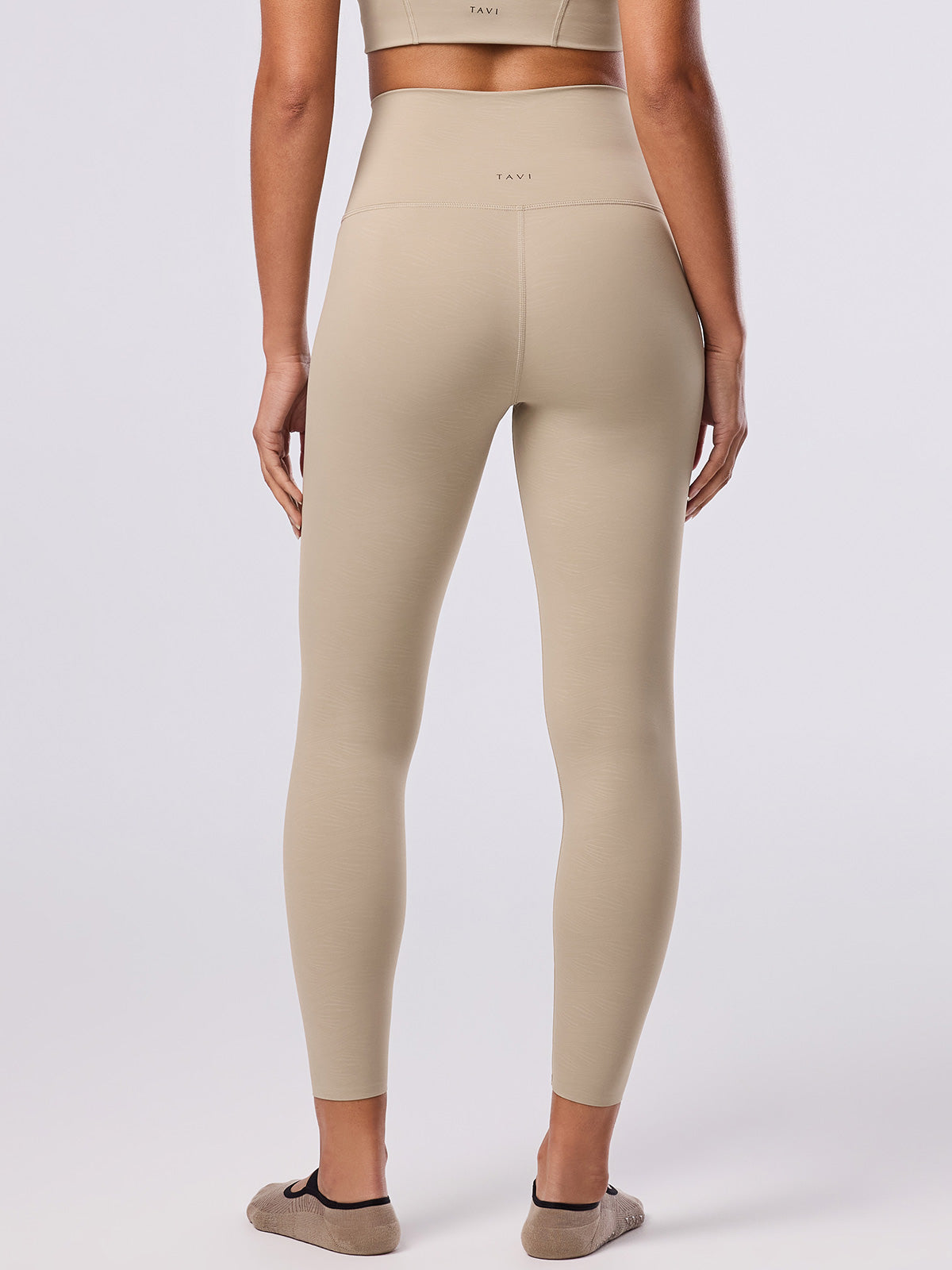 [限定SALE][TAVI] ハイウエスト 7分丈 レギンス HIGH WAISTED LEGGINGS／ヨガ ボトムス ピラティス ヨガパンツ 美脚 美尻 体型カバー 26SS_D3 [EX]