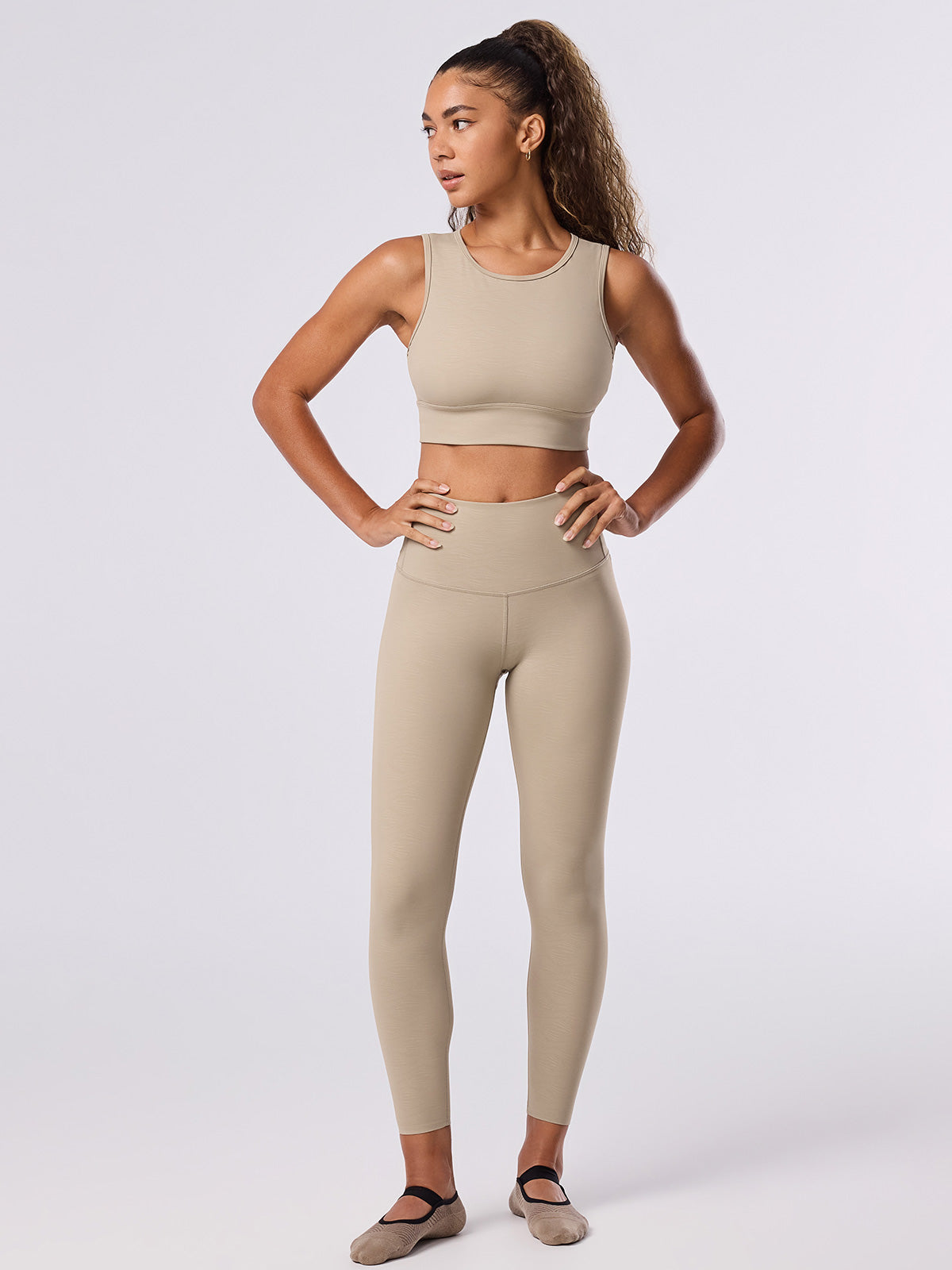 [限定SALE][TAVI] ハイウエスト 7分丈 レギンス HIGH WAISTED LEGGINGS／ヨガ ボトムス ピラティス ヨガパンツ 美脚 美尻 体型カバー 26SS_D3 [EX]